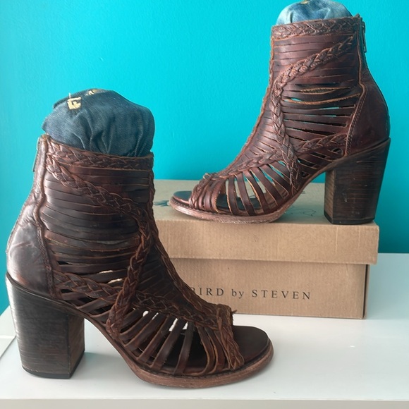 Freebird by Steven Bela Sandals, Cognac Lattice Weave Heeled Shoes - Picture 7 of 8